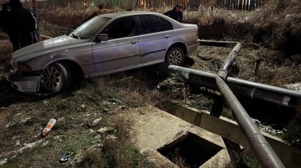 Водитель BMW въехал в газопровод и оставил без топлива несколько тысяч туркестанцев