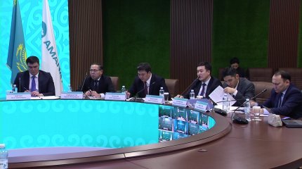 Члены партии "AMANAT" обсудили проблемы обеспечения регионов качественной питьевой водой