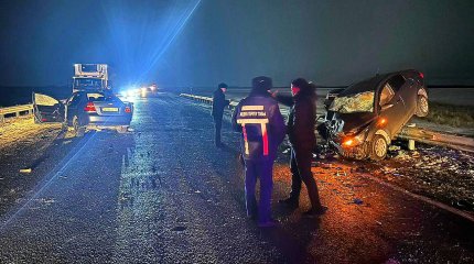 Несколько человек пострадали в жуткой аварии на трассе Омск-Майкапчагай