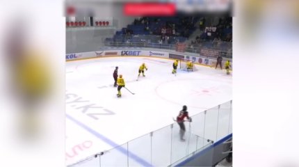 Әнел Сытдықова Антарктиданы жүзіп өткен тұңғыш қазақ әйелі атанды