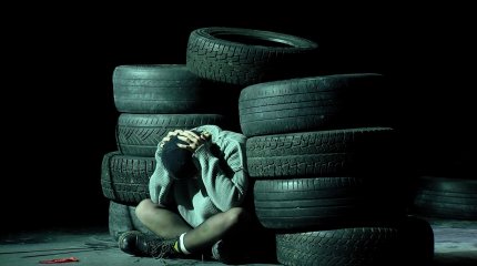 "Есірткіні қолданудың қайғылы салдарын жастарға жеткізу үшін насихаттың кез келген түрін қолдану қажет ", - депутат