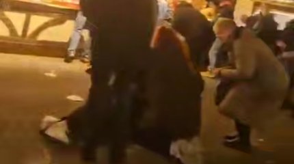 Авто въехало в толпу на рождественской ярмарке в немецком Магдебурге