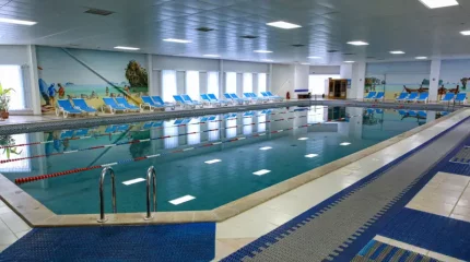 Ресейдің Түмен облысында бассейнге шомылған 15 бала ауруханаға түсті