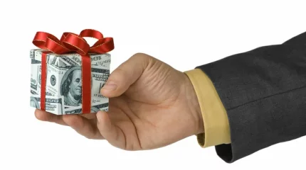 Водолеи открыты к переменам, Львов ждёт вознаграждение: что сулят звёзды в понедельник, 23 декабря