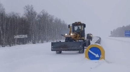 Об опасных условиях в 10 регионах Казахстана предупредили водителей