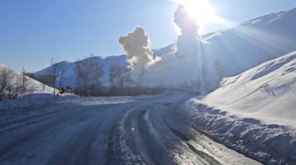 Из-за угрозы лавин в ВКО закроют дороги