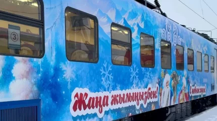 Астанадан Атбасар мен Көкшетауға қатынайтын жаңа жылдық электропойыз жолға шықты