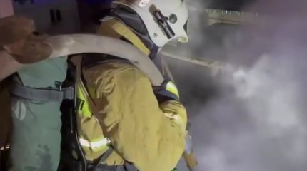 Бокс с грузовиками горел в Кызылорде