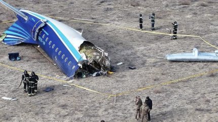 Министр внутренних дел Казахстана взял на особый контроль расследование авиакатастрофы в Актау