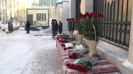 «AMANAT» партиясының белсенділері ұшақ апатынан зардап шеккендер үшін қан тапсырды