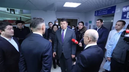 Бозымбаев Ақтауда ұшақтың неліктен құлағанын айтты