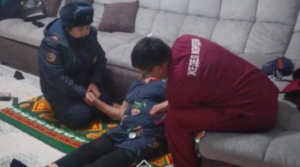 Өскеменде терезеден секірмек болған зейнеткер құтқарылды