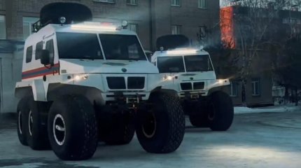 Партию вездеходов-болотоходов отправили в северный Казахстан