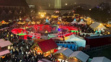 Берлин көшелерінде жаңажылдық көңіл күй қыза түсті