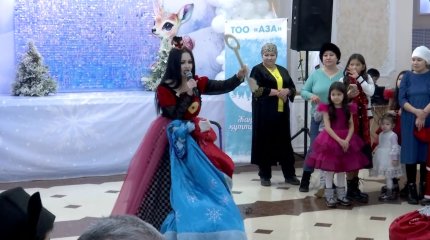 Члены партии "AMANAT"  подарили праздник особенным детям  в Павлодаре