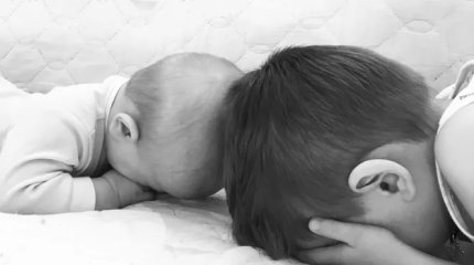 Двух малышей спасли в Семее