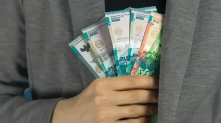 Павлодарда супермаркет кассасынан ірі көлемде ақша ұрлаған күдікті ұсталды