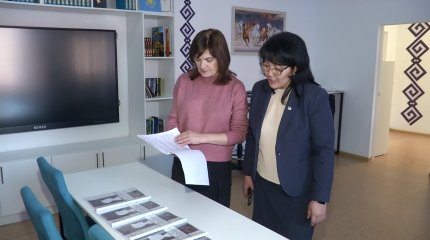 «Учитель – зеркало нации»: награду партии «AMANAT» получила директор школы в Караганде