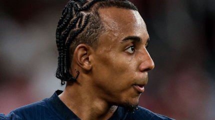 «Барселона» қорғаушысымен қош айтыспақ