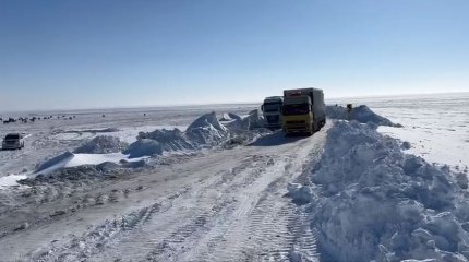 Почти три тысячи большегрузов ждут открытия дорог в Актюбинской области.