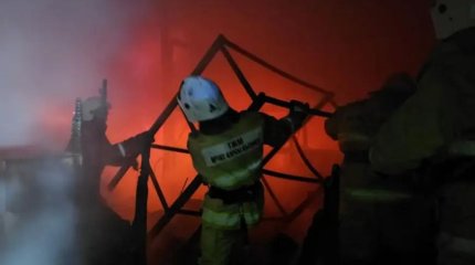 Көкшетауда құрылысты күзететін дүңгіршектен өрт шығып, бір адам мерт болды