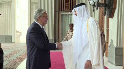 Токаев прилетел в Катар: новые договоры и меч основателя государства в подарок