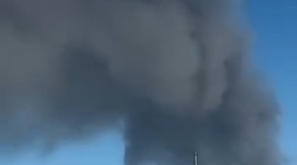 В Алматы горит "барахолка"