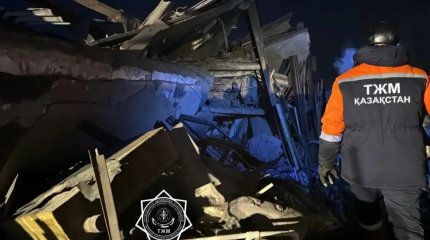 Қарағандыда жер үйде жарылыс болып, үйінді астынан бір адам шығарылды