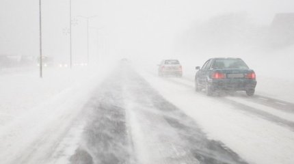 Почти 150 тенге штрафа выписали западноказахстанцу за поездку в непогоду