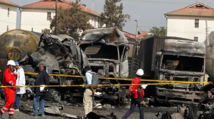 Газ тасымалдайтын көлік жарылып, үш жүзге жуық адам зардап шекті