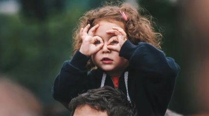 Очки будут бесплатно выдавать испанцам