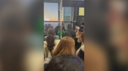 Сотни пассажиров вторые сутки не могут вылететь из Астаны в Дубай