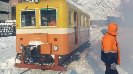 На дрезине добрался к больному фельдшер из ВКО