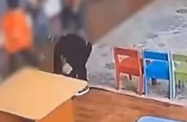 Избиение в детсаду Алматы: полицейские возбудили уголовное дело