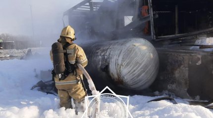 Взрыв произошел на автогазозаправке в Караганде