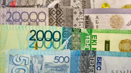 Жетісуда кәсіпкерден қорқытып ақша алған адамдар сотталды