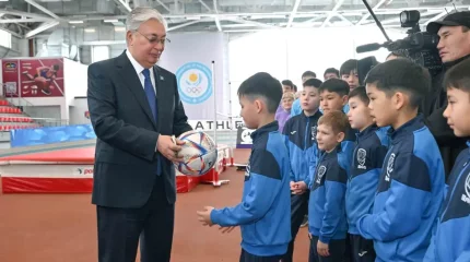 Қасым-Жомарт Тоқаев Ольга Рыпакова атындағы жеңіл атлетика орталығына барды
