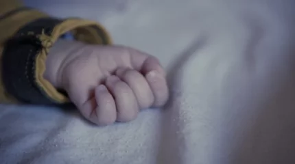 Жігітімен ұрысып қалған әйел 5 айлық баласын терезеден лақтырып жіберді