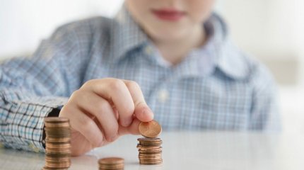 Судебный исполнитель похитил алименты детей в Алматинской области