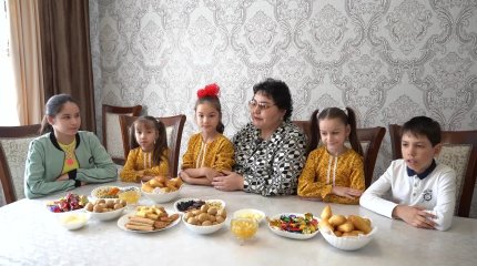 Тобыл кентінде тұратын Дандыбаевтар отбасы өзге ұлттың  5 баласын асырап отыр