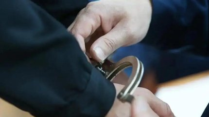 ШҚО-да полицейді ұрған ер адамның 3 жылға бас бостандығы шектелді