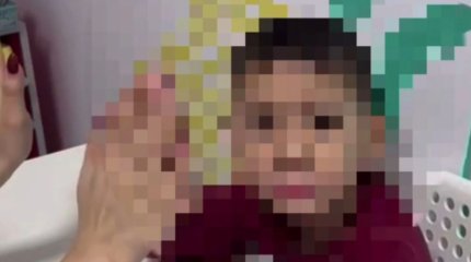 Атырауда балабақша тәрбиешісі сабақ түсіндіру кезінде баланы ұрып жіберген