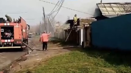 Беременная и младенец пострадали при пожаре в Шымкенте