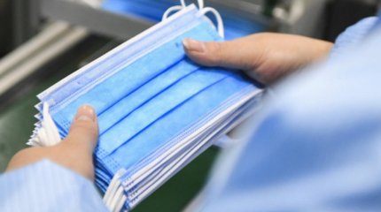 Дәрігерлер медициналық маска тағуға кеңес береді