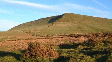 В Уэльсе появился таинственный стальной монолит