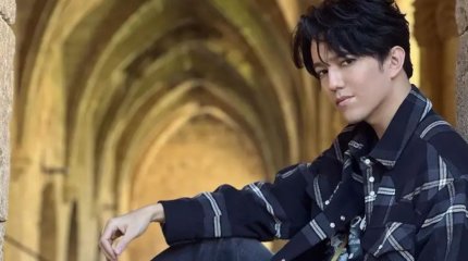 Димаш Құдайберген жаңа бейнебаян түсіргенін хабарлады