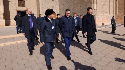 Олжас Бектенов: Ясауи кесенесінің тарихи келбетін сақтау маңызды