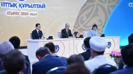 Қазақ тіліне қамқорлық танытып жүрген азаматтарға ризашылығын білдірді