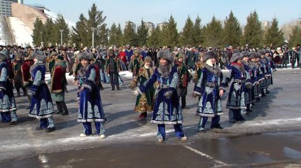 "Ұлттық киімді жылына бір рет қана емес, мүмкіндігінше жиі кию керек", - тұрғын