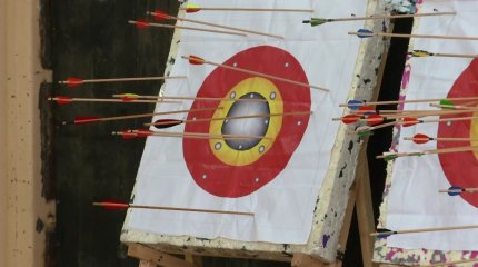 Қарағандыда жасөспірімдер арасында садақ атудан жарыс өтті
